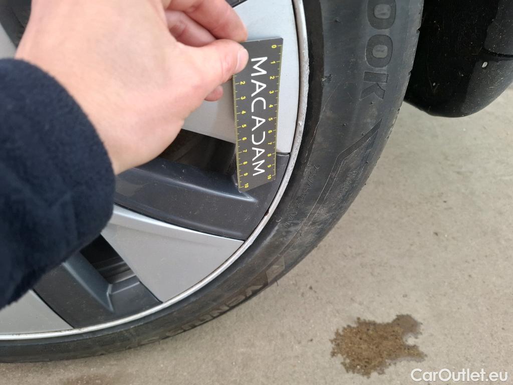  Tesla  Model Y TESLA   2020  5P SUV Grand Autonomie Dual Motor AWD #34