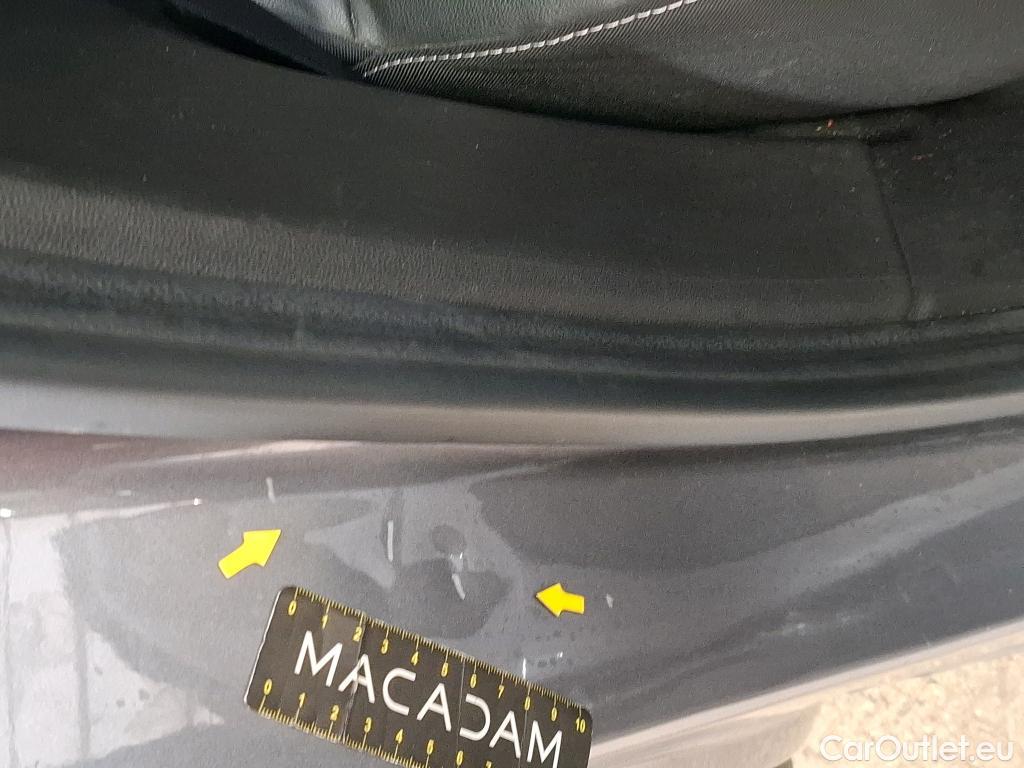  Renault  Captur RENAULT   2019  5P  SUV Intens ETECH Plugin 160 21 #19