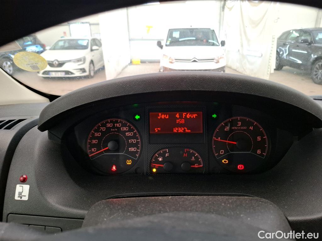  Peugeot  Boxer PEUGEOT  4p Combi BLUEHDI 110 S&S 333 L2H2 ACCESS #31