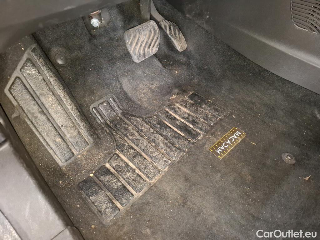  Renault  Captur RENAULT   2019  5P  SUV Intens ETECH Plugin 160 21 #25