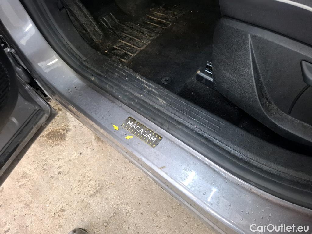  Renault  Captur RENAULT   2019  5P  SUV Intens ETECH Plugin 160 21 #28