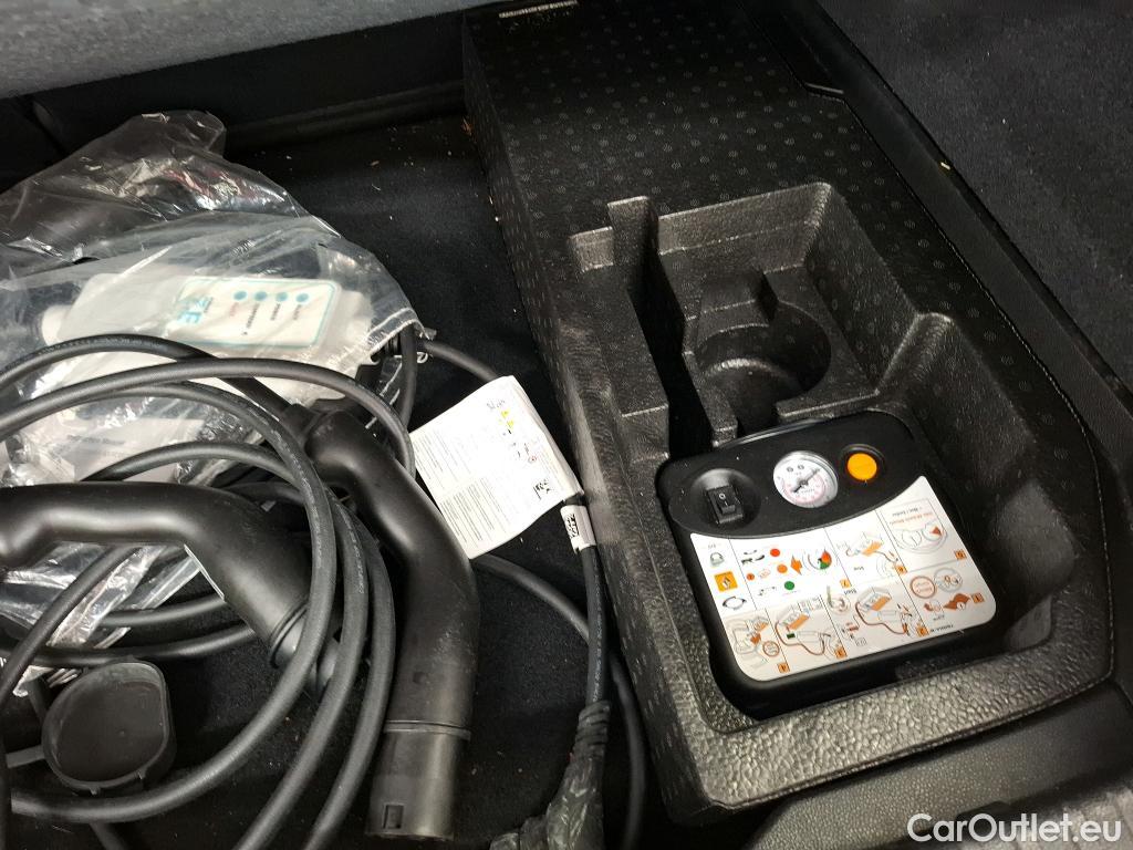  Renault  Captur RENAULT   2019  5P  SUV Intens ETECH Plugin 160 21 #30