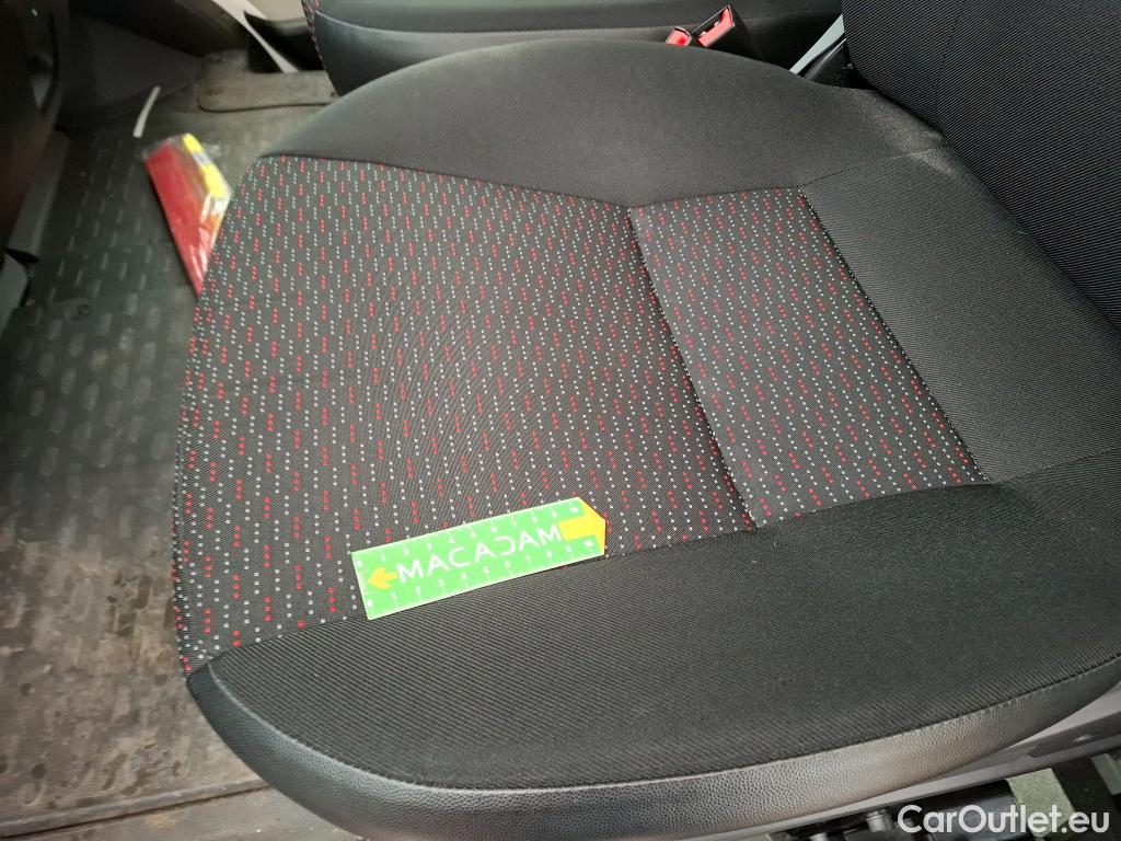  Peugeot  Boxer PEUGEOT  4p Combi BLUEHDI 110 S&S 333 L2H2 ACCESS #29