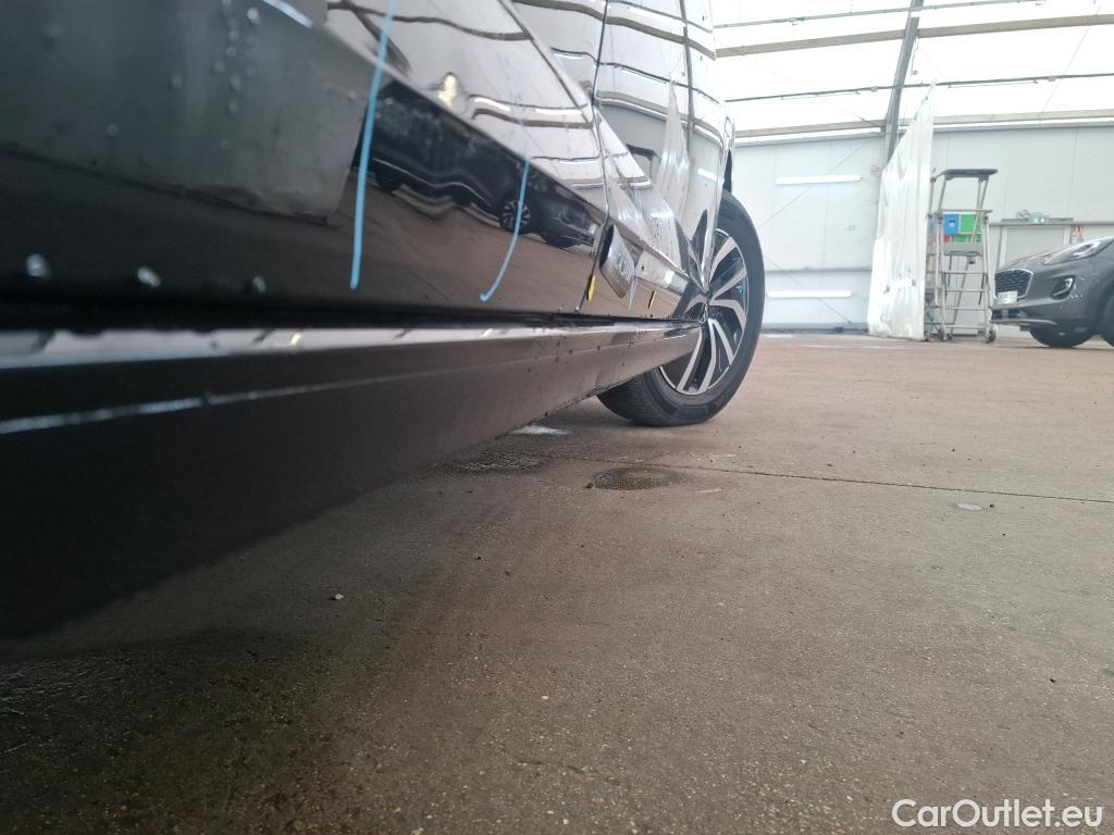  Volkswagen  Polo VOLKSWAGEN  / 2021 / 5P / Berline 1.0 TSI 95 Life #18