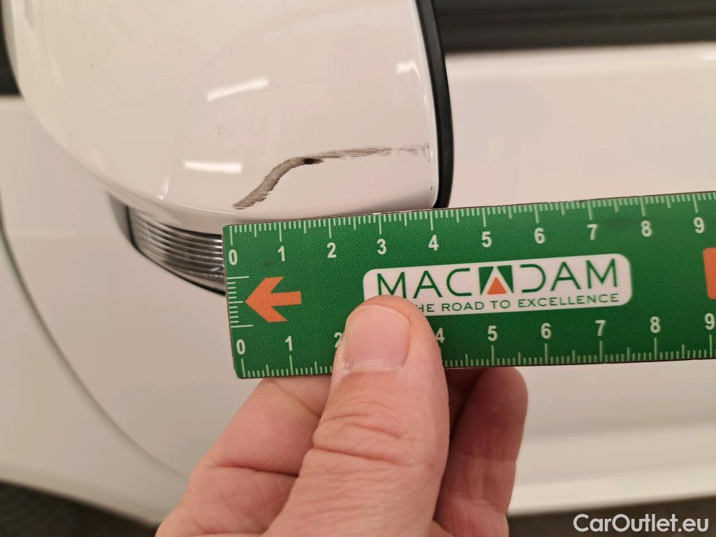  Toyota  Yaris TOYOTA  Hybride  2019  5P  Berline Hybride 116h Dynamic Business Beyond Zer #36