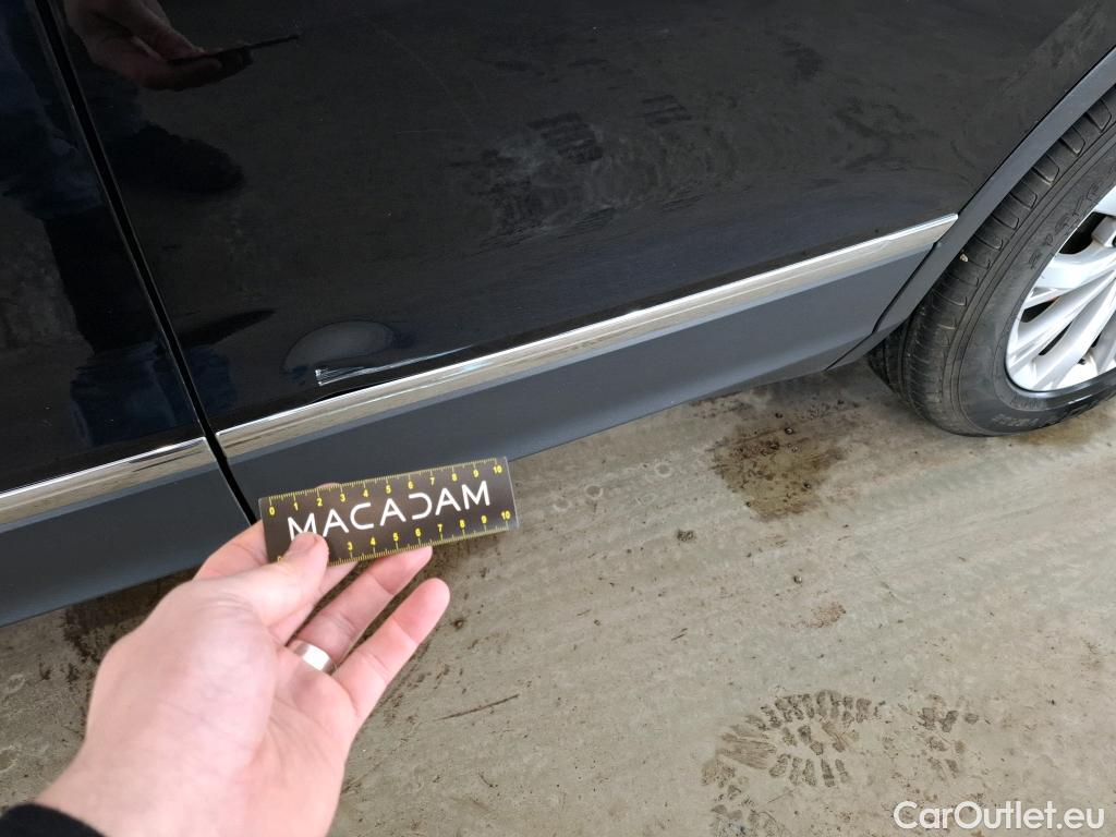  Volkswagen  Tiguan VOLKSWAGEN  / 2016 / 5P / SUV 2.0 TDI 150 DSG7 Confortline Business #34