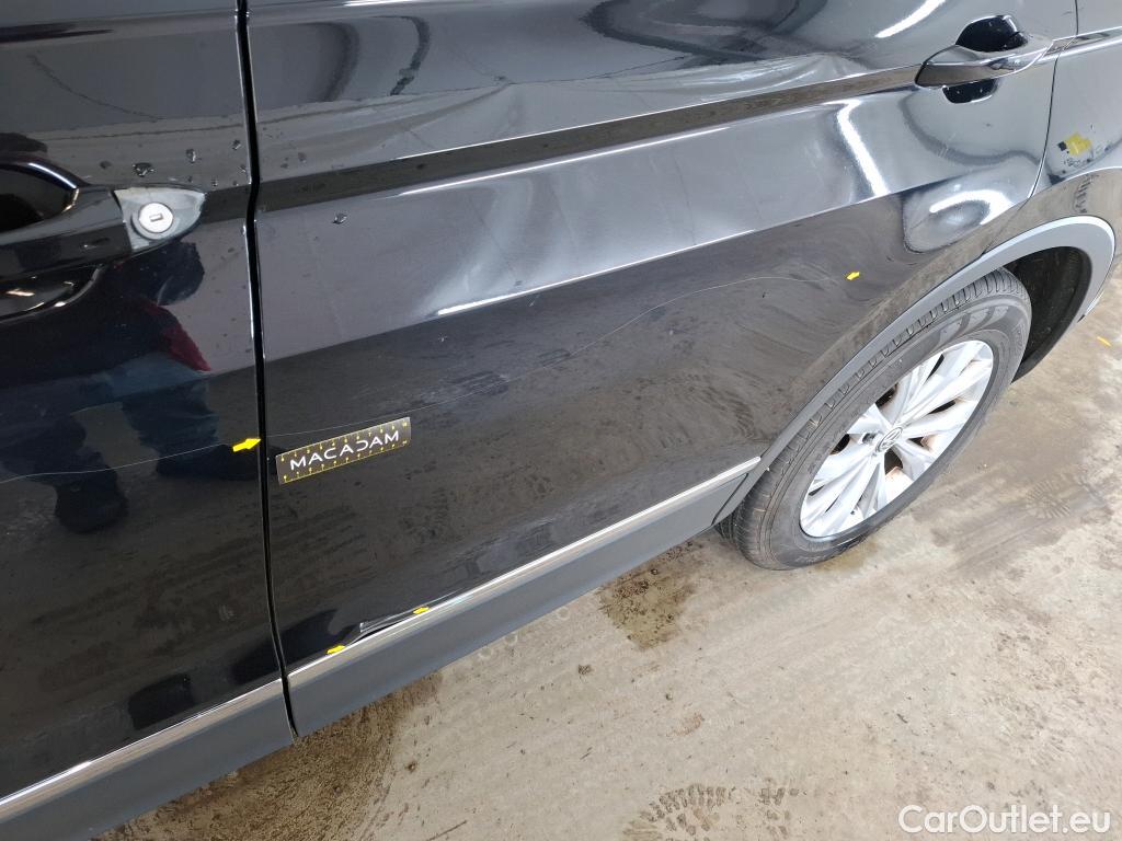  Volkswagen  Tiguan VOLKSWAGEN  / 2016 / 5P / SUV 2.0 TDI 150 DSG7 Confortline Business #4