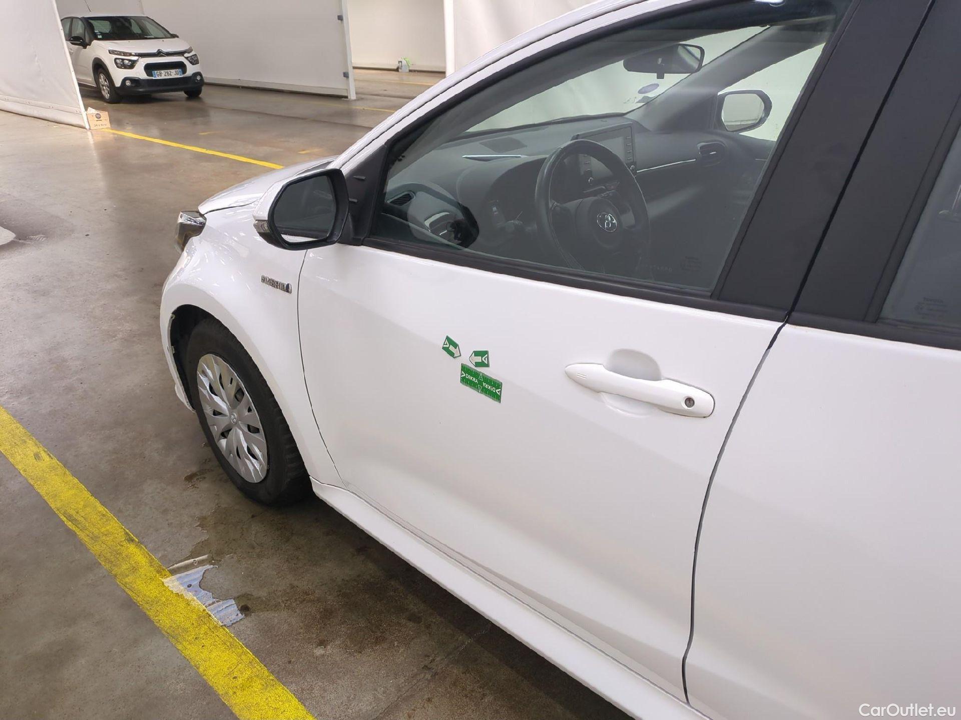  Toyota  Yaris TOYOTA  Hybride / 2019 / 5P / Berline Hybride 116h France #44
