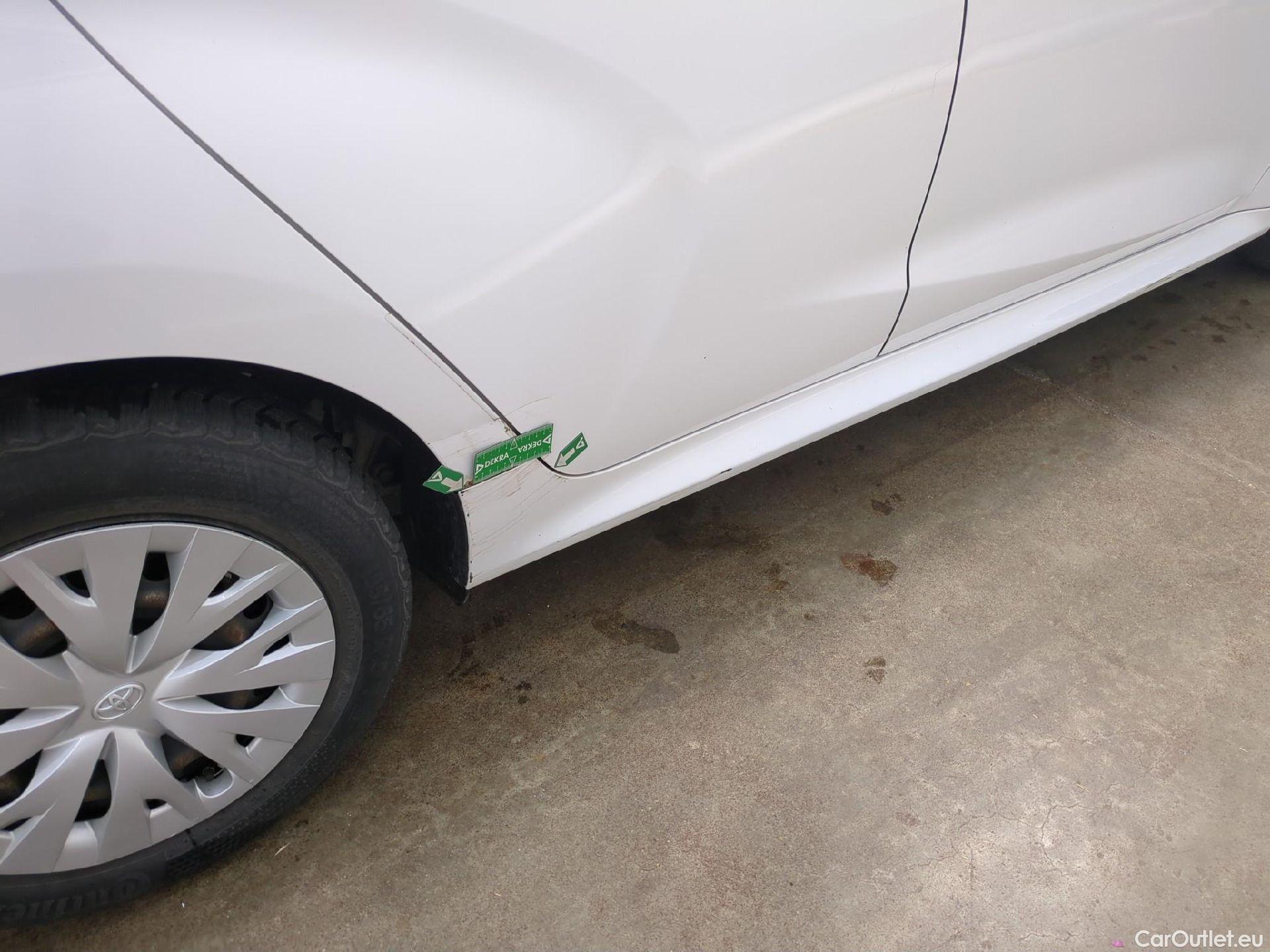  Toyota  Yaris TOYOTA  Hybride / 2019 / 5P / Berline Hybride 116h France #30