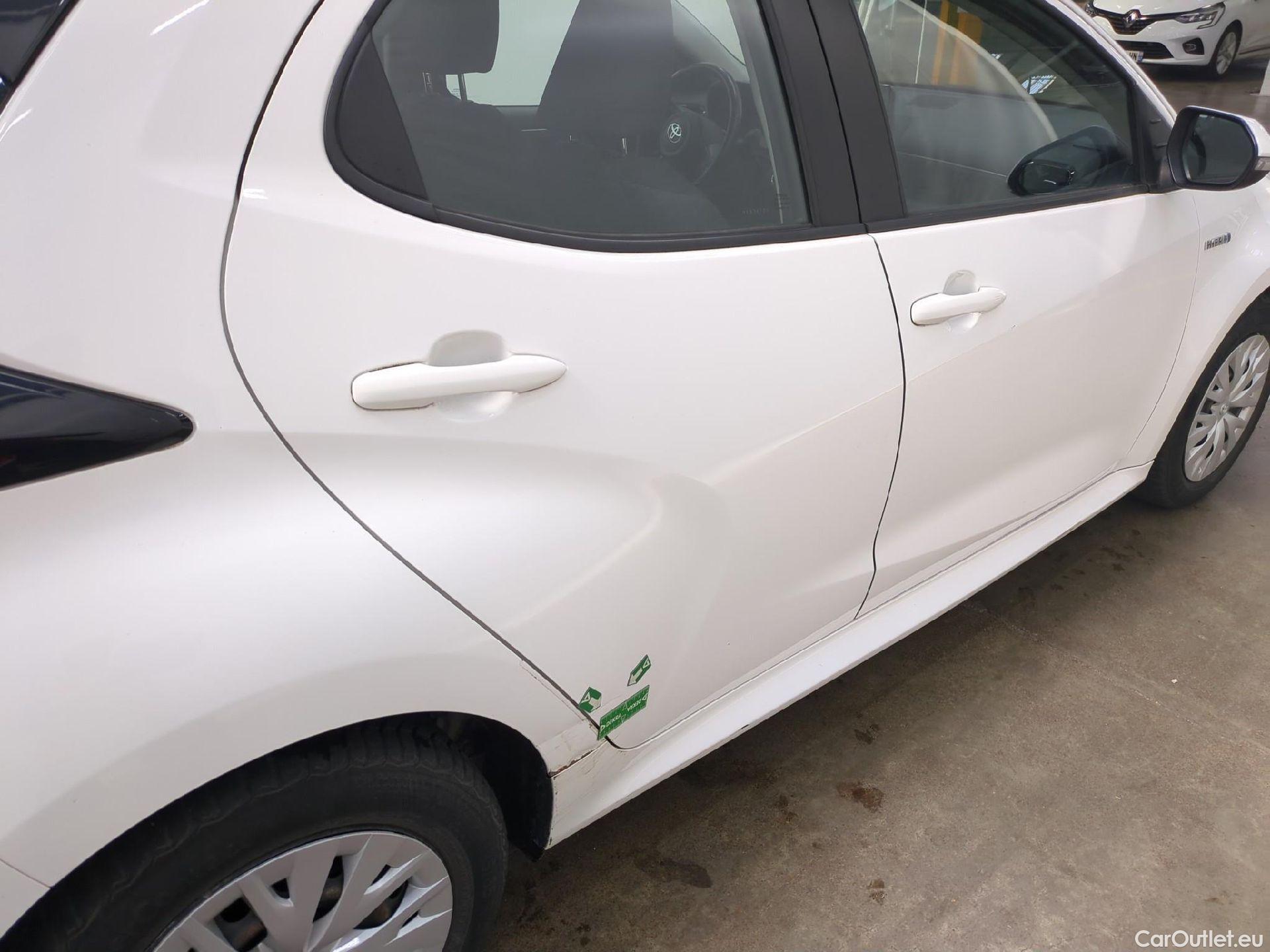  Toyota  Yaris TOYOTA  Hybride / 2019 / 5P / Berline Hybride 116h France #31