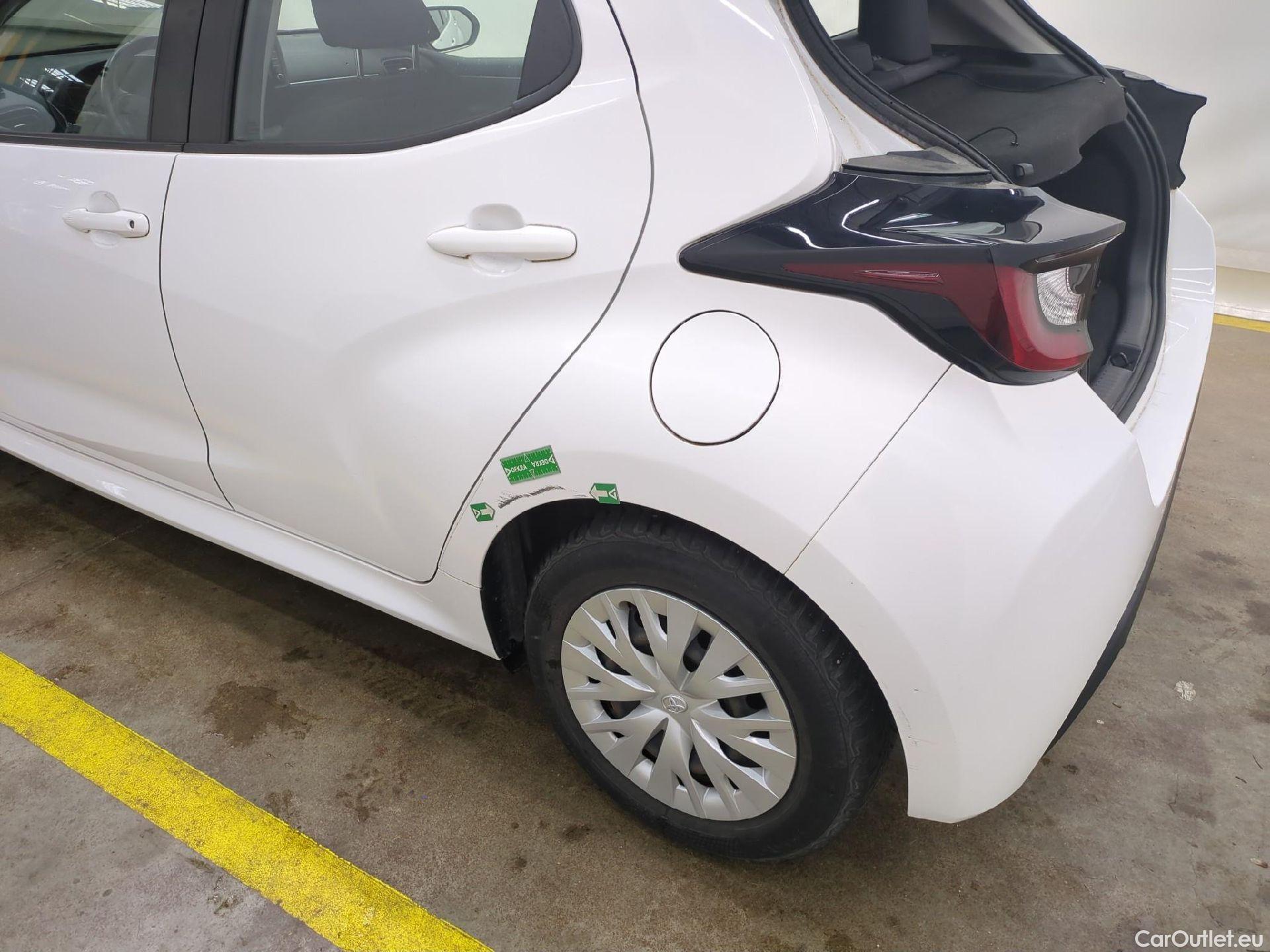  Toyota  Yaris TOYOTA  Hybride / 2019 / 5P / Berline Hybride 116h France #46