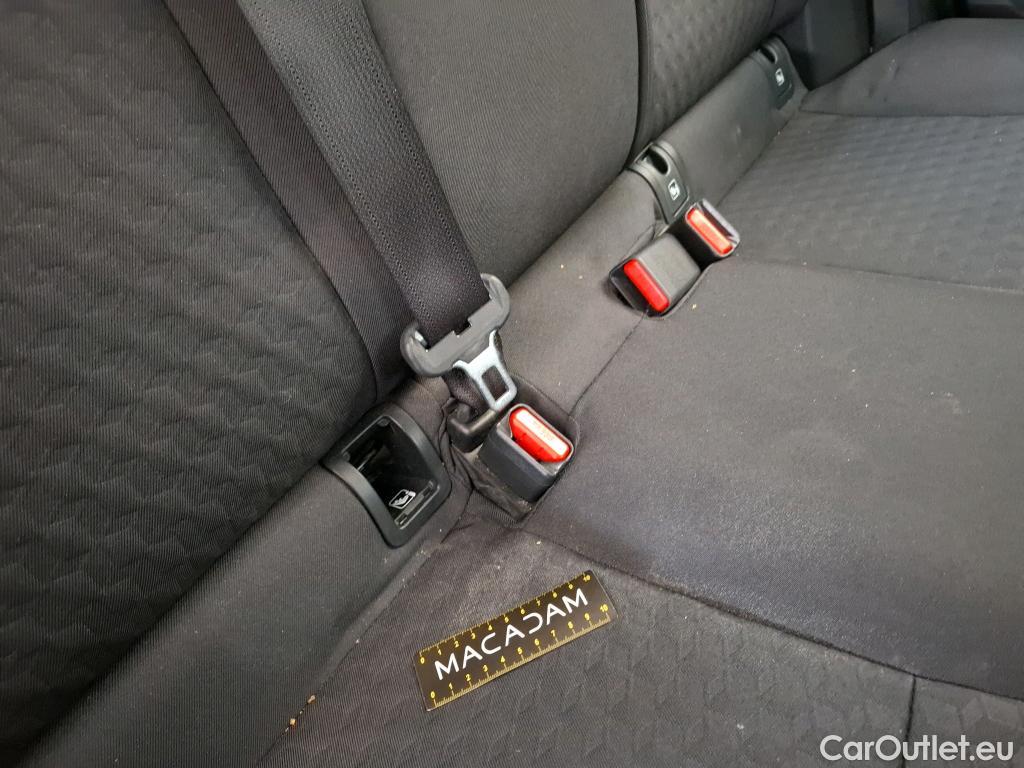  Toyota  Yaris TOYOTA  Hybride / 2019 / 5P / Berline Hybride 116h Dynamic Business Beyond Zer #21