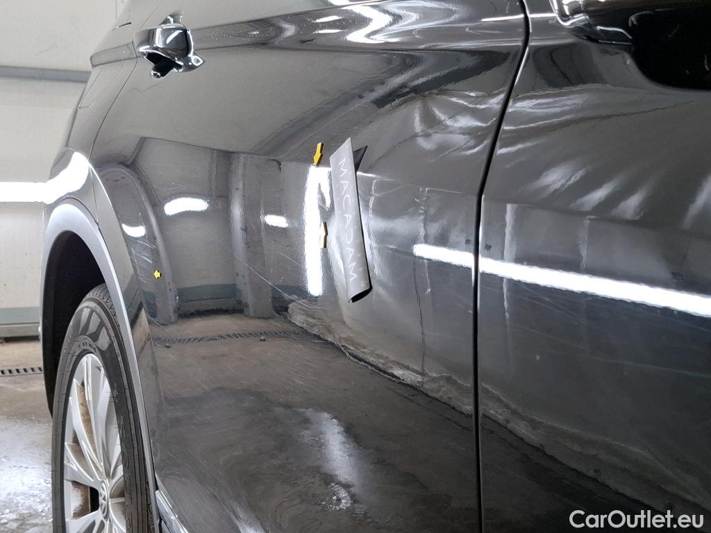  Volkswagen  Tiguan VOLKSWAGEN  / 2016 / 5P / SUV 2.0 TDI 150 DSG7 Confortline Business #12