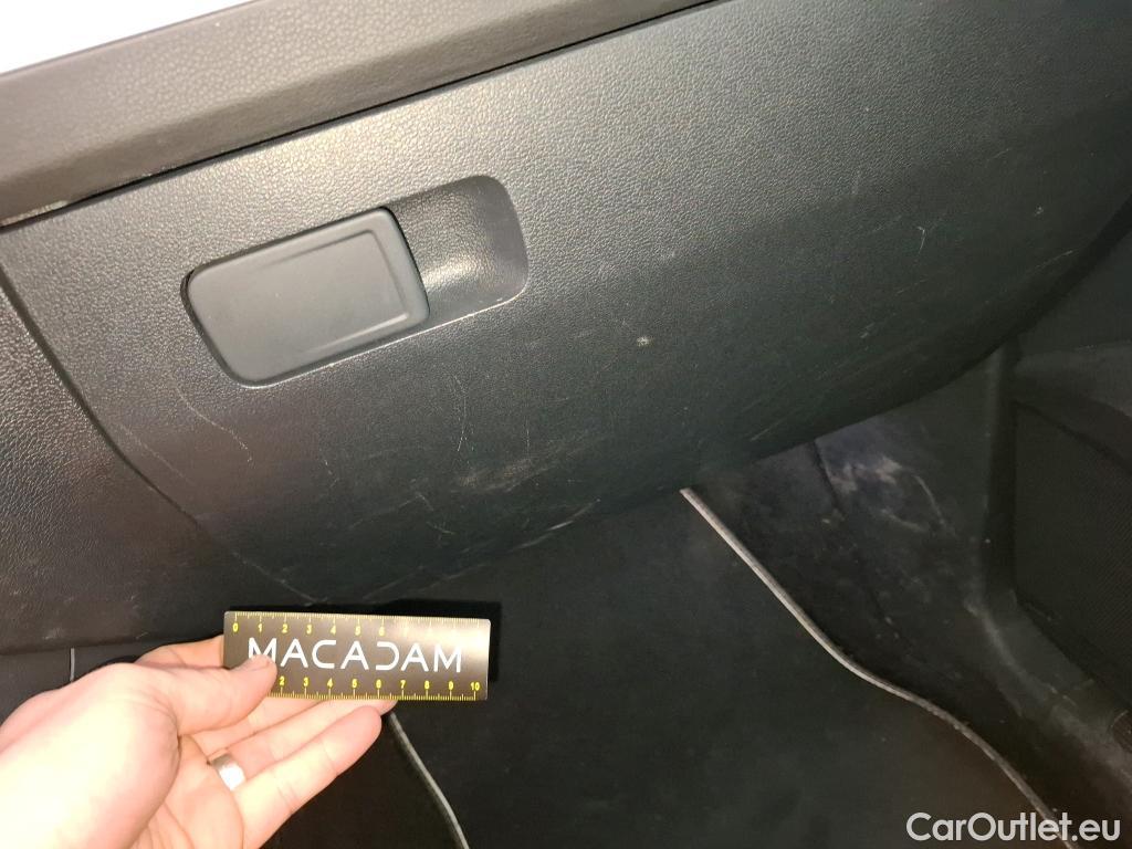  Volkswagen  Tiguan VOLKSWAGEN  / 2016 / 5P / SUV 2.0 TDI 150 DSG7 Confortline Business #41