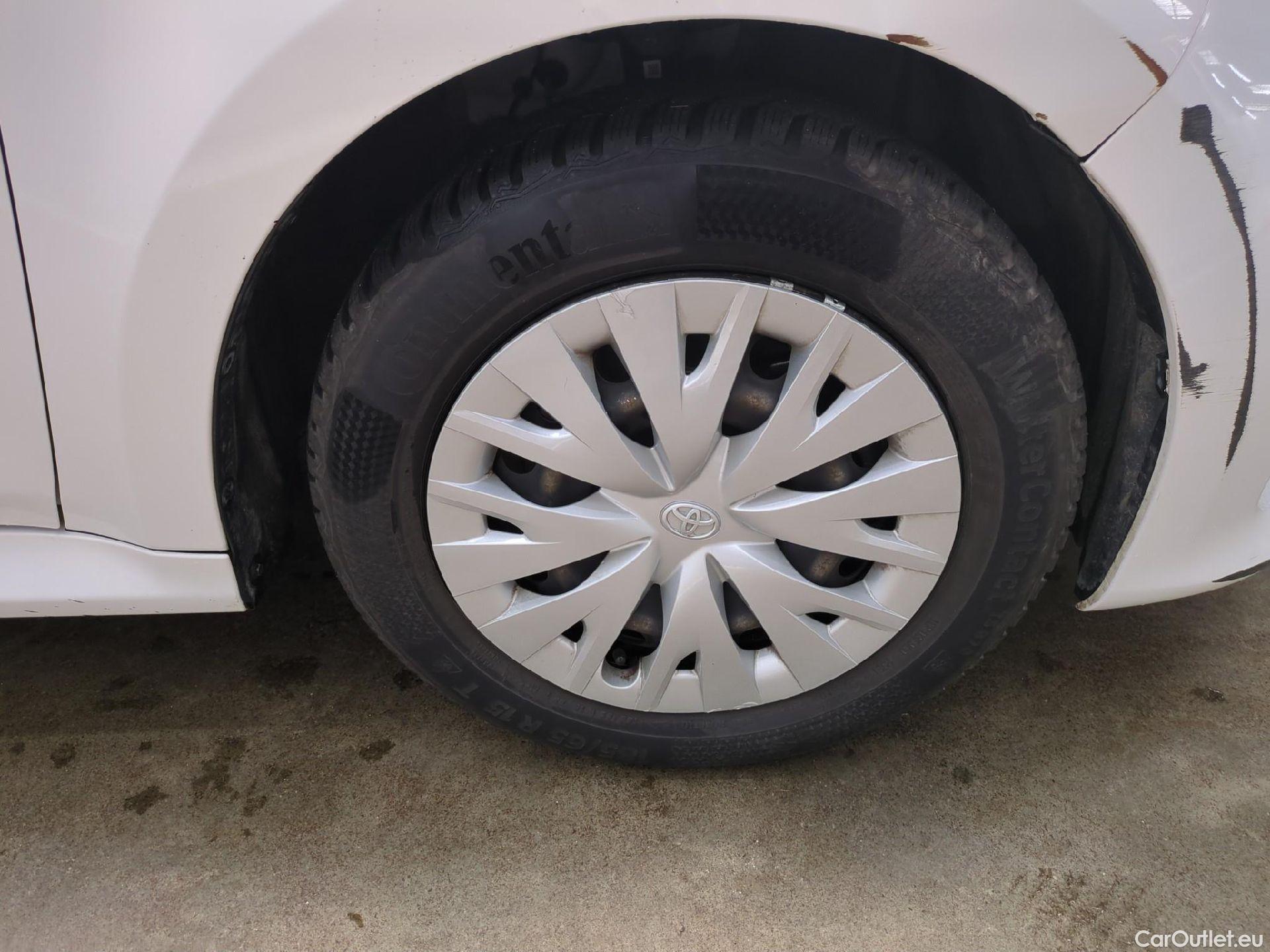  Toyota  Yaris TOYOTA  Hybride / 2019 / 5P / Berline Hybride 116h France #10