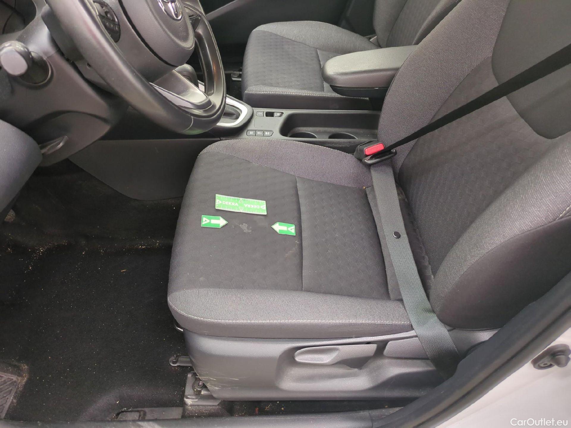  Toyota  Yaris TOYOTA  Hybride / 2019 / 5P / Berline Hybride 116h France #4