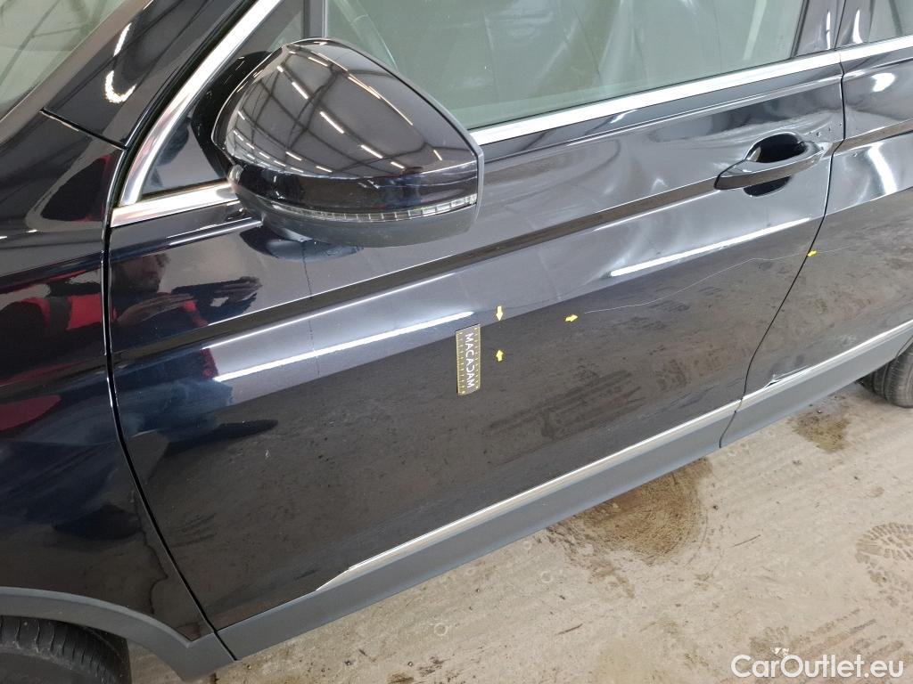  Volkswagen  Tiguan VOLKSWAGEN  / 2016 / 5P / SUV 2.0 TDI 150 DSG7 Confortline Business #6