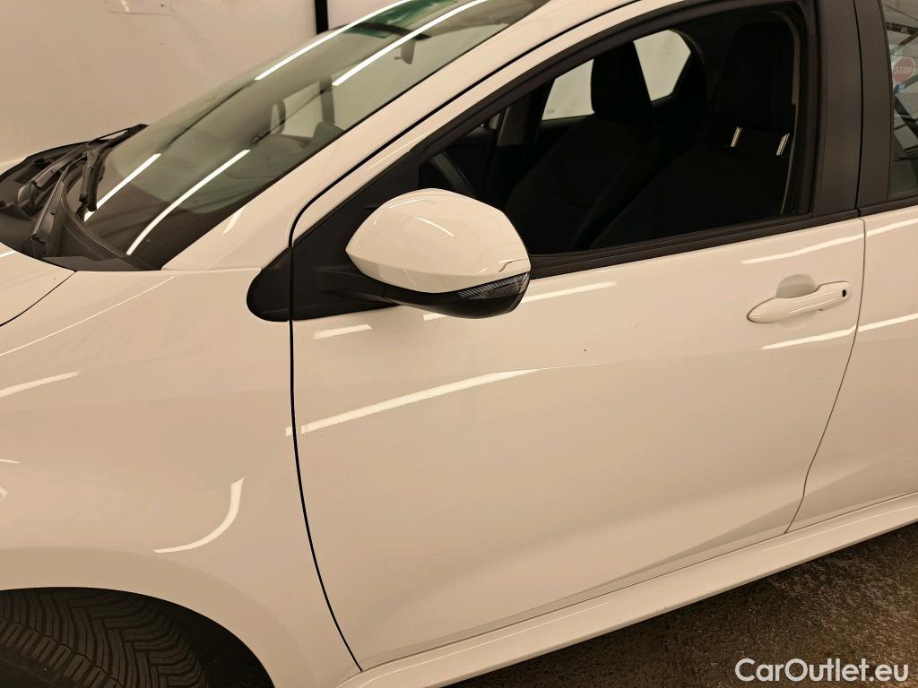  Toyota  Yaris TOYOTA  Hybride  2019  5P  Berline Hybride 116h Dynamic Business Beyond Zer #35