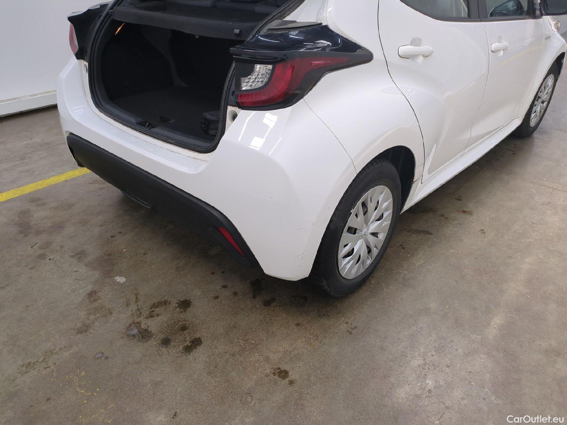  Toyota  Yaris TOYOTA  Hybride / 2019 / 5P / Berline Hybride 116h France #22