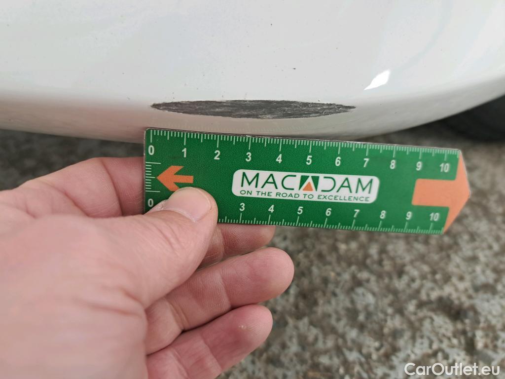  Toyota  Yaris TOYOTA  Hybride  2019  5P  Berline Hybride 116h Dynamic Business Beyond Zer #8