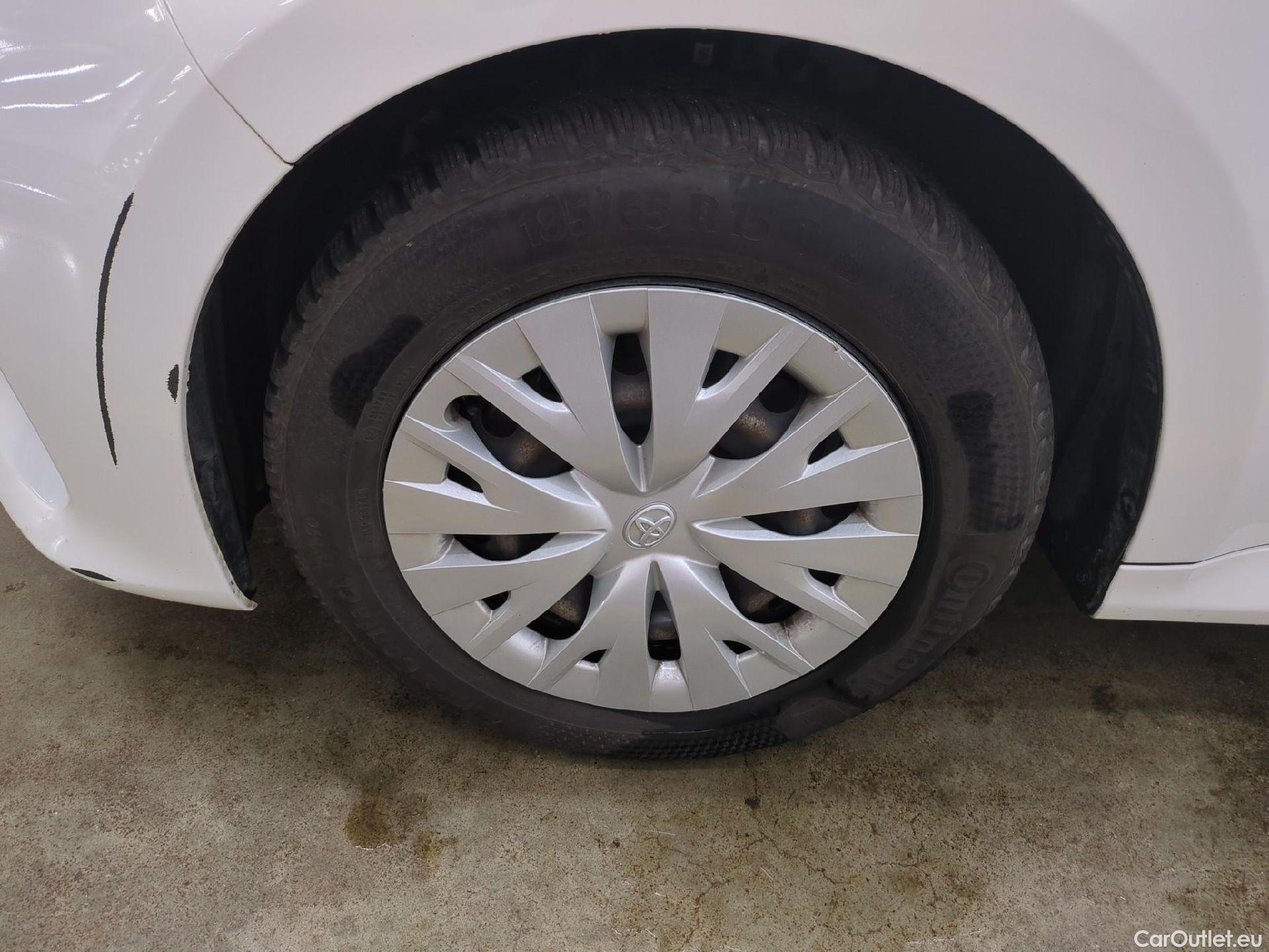  Toyota  Yaris TOYOTA  Hybride / 2019 / 5P / Berline Hybride 116h France #3