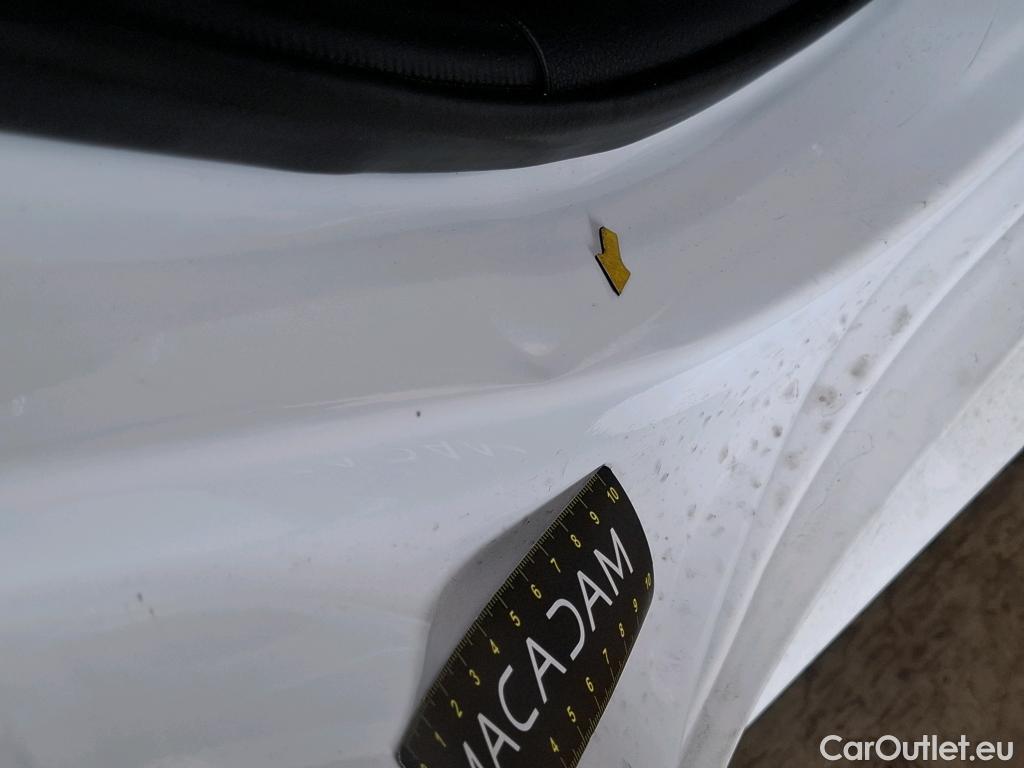  Toyota  Yaris TOYOTA  Hybride / 2019 / 5P / Berline Hybride 116h Dynamic Business Beyond Zer #17