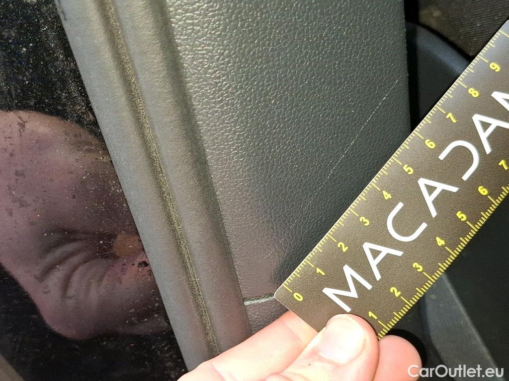  Volkswagen  Tiguan VOLKSWAGEN  / 2016 / 5P / SUV 2.0 TDI 150 DSG7 Confortline Business #38