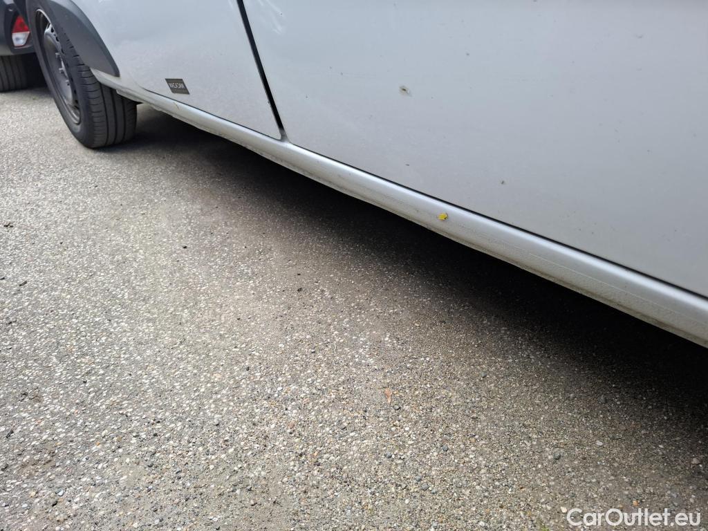  Renault  Kangoo  II Express Maxi Extra (Série Spéciale) 1.5 dCi 95CV BVM6 E6dT #31