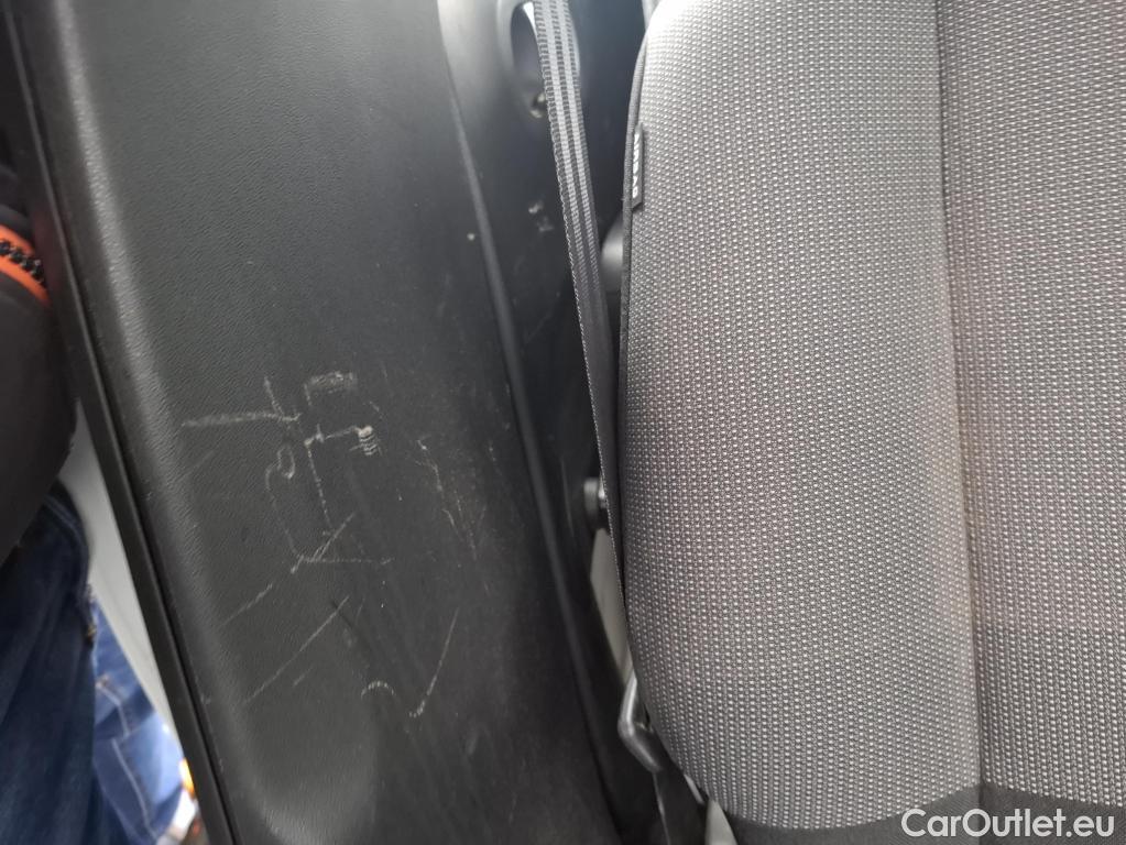  Citroen  C3 CITROEN  Société / 2020 / 5P / Berline / VU BlueHDi 100 S&S BVM6 Feel #52