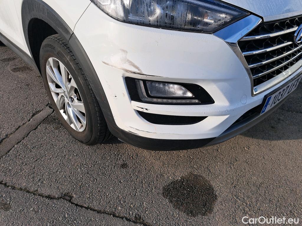  Hyundai  Tucson HYUNDAI  / 2018 / 5P / todoterreno 1.6 CRDI 85kW (116CV) 48V SLE 4X2(SP)(SL) #27