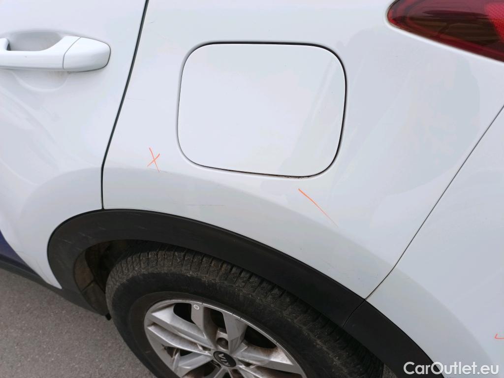  KIA  Sportage KIA  / 2018 / 5P / todoterreno 1.6 MHEV Concept 85kW (115CV) 4x2 #12