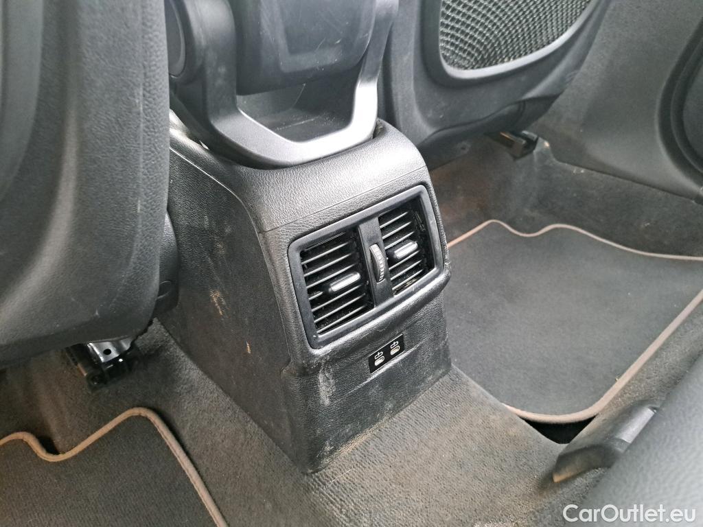  Bmw  X1 BMW  / 2015 / 5P / todoterreno sDrive18d #9