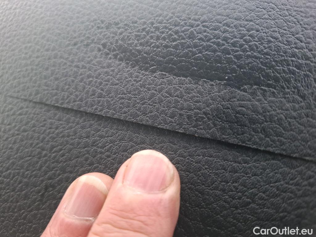  Volkswagen  Crafter  Fourgon Fourgon 35 mittlerer Radstand mit Hochdach FWD 2.0 140CV BVM6 #16