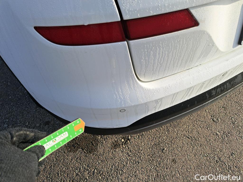  Hyundai  Tucson HYUNDAI  / 2018 / 5P / todoterreno 1.6 CRDI 85kW (116CV) 48V SLE 4X2(SP)(SL) #5