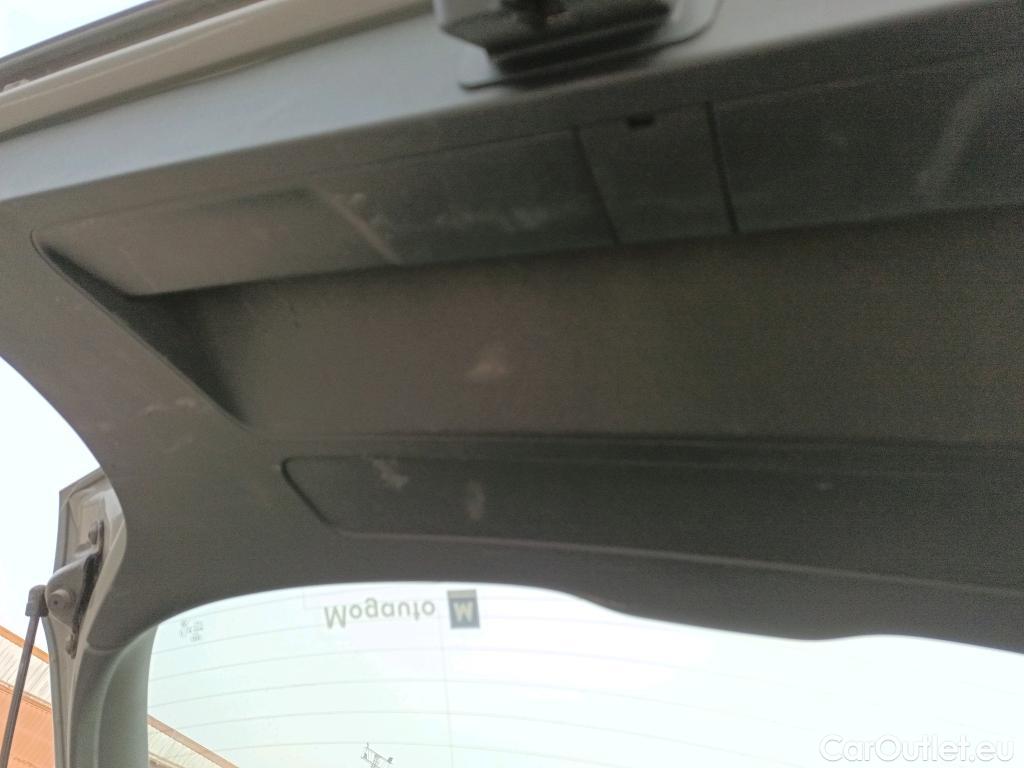  Audi  Q2 AUDI  / 2016 / 5P / todoterreno Design 30 TFSI 85kW (116CV) #10