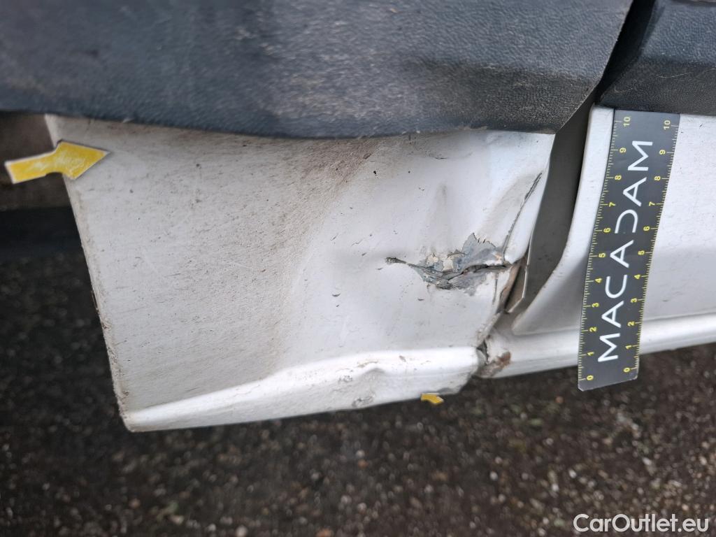  Volkswagen  Crafter  Fourgon Fourgon 35 mittlerer Radstand mit Hochdach FWD 2.0 140CV BVM6 #10