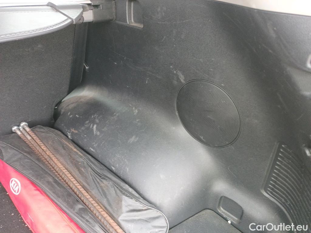  KIA  Sportage KIA  / 2018 / 5P / todoterreno 1.6 MHEV Concept 85kW (115CV) 4x2 #22