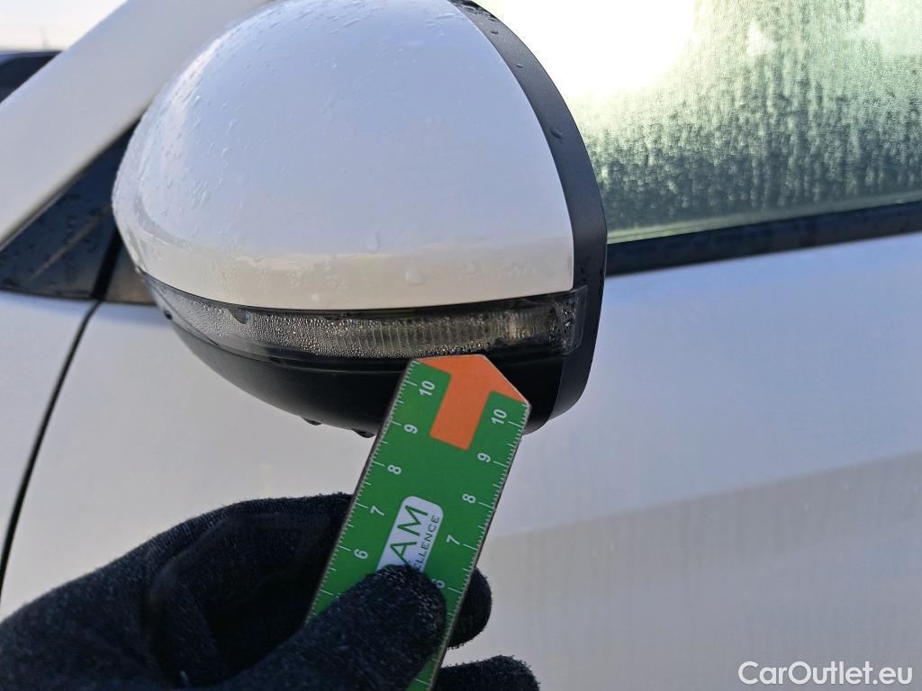  Hyundai  Tucson HYUNDAI  / 2018 / 5P / todoterreno 1.6 CRDI 85kW (116CV) 48V SLE 4X2(SP)(SL) #33