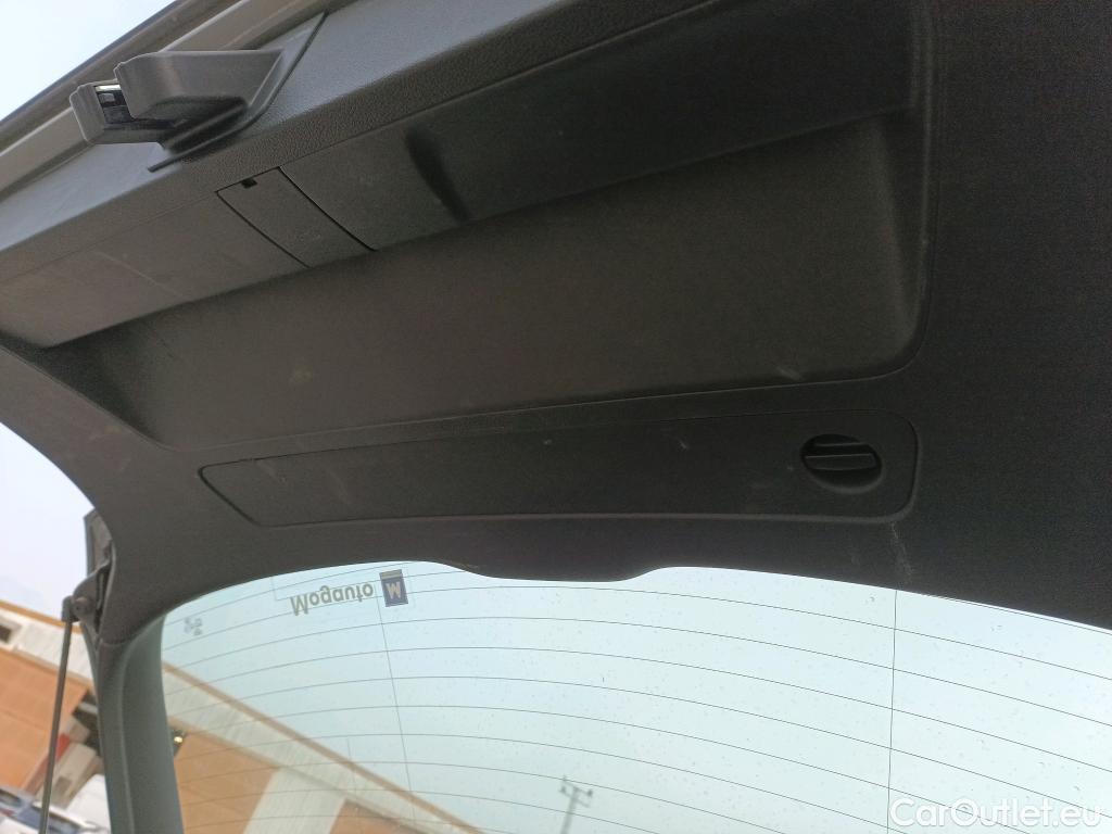  Audi  Q2 AUDI  / 2016 / 5P / todoterreno Design 30 TFSI 85kW (116CV) #9