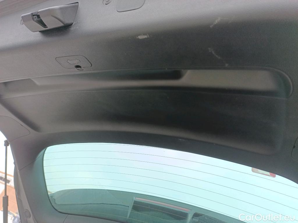  KIA  Sportage KIA  1.6MHEV Drive 100kW(136CV) 4x2(Crist Tintados) #24