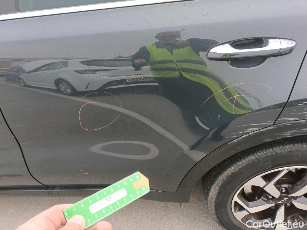  KIA  Sportage KIA  1.6MHEV Drive 100kW(136CV) 4x2(Crist Tintados) #16