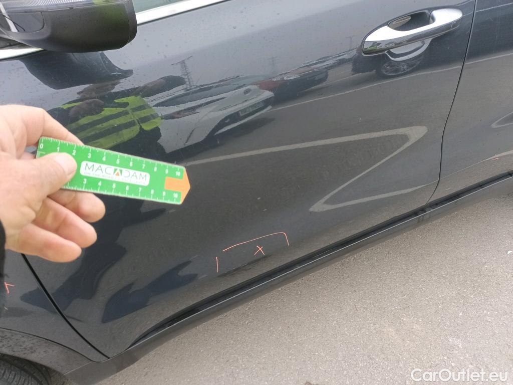  KIA  Sportage KIA  1.6MHEV Drive 100kW(136CV) 4x2(Crist Tintados) #3