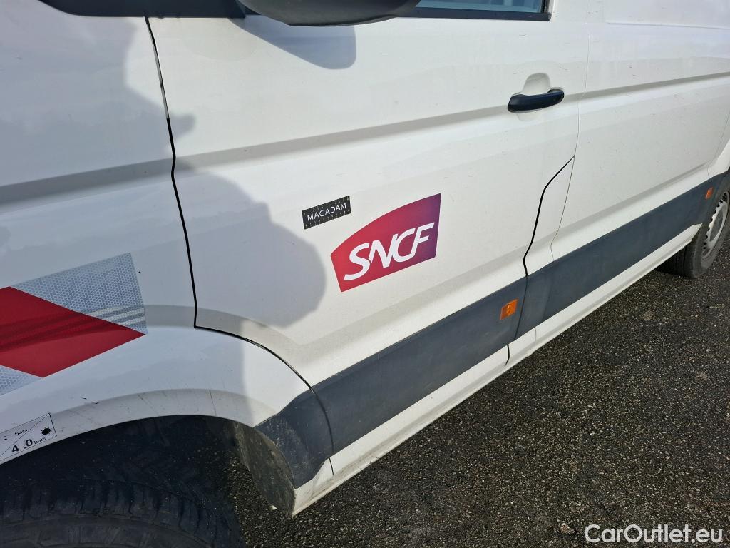  Volkswagen  Crafter  Fourgon Fourgon 35 mittlerer Radstand mit Hochdach FWD 2.0 140CV BVM6 #30