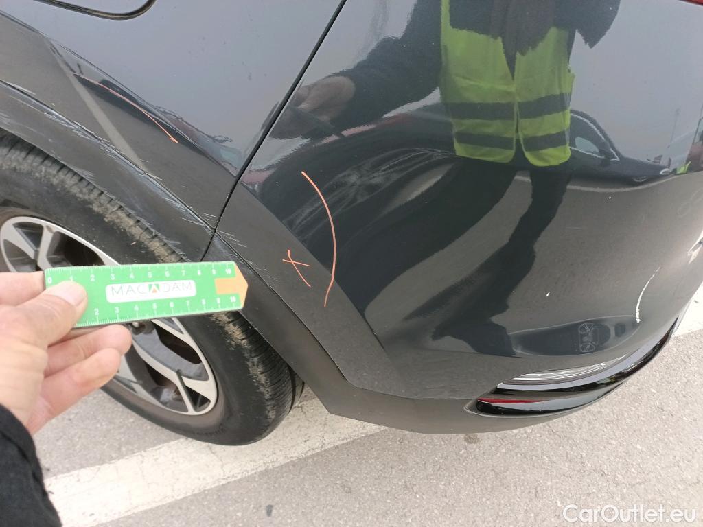  KIA  Sportage KIA  1.6MHEV Drive 100kW(136CV) 4x2(Crist Tintados) #31