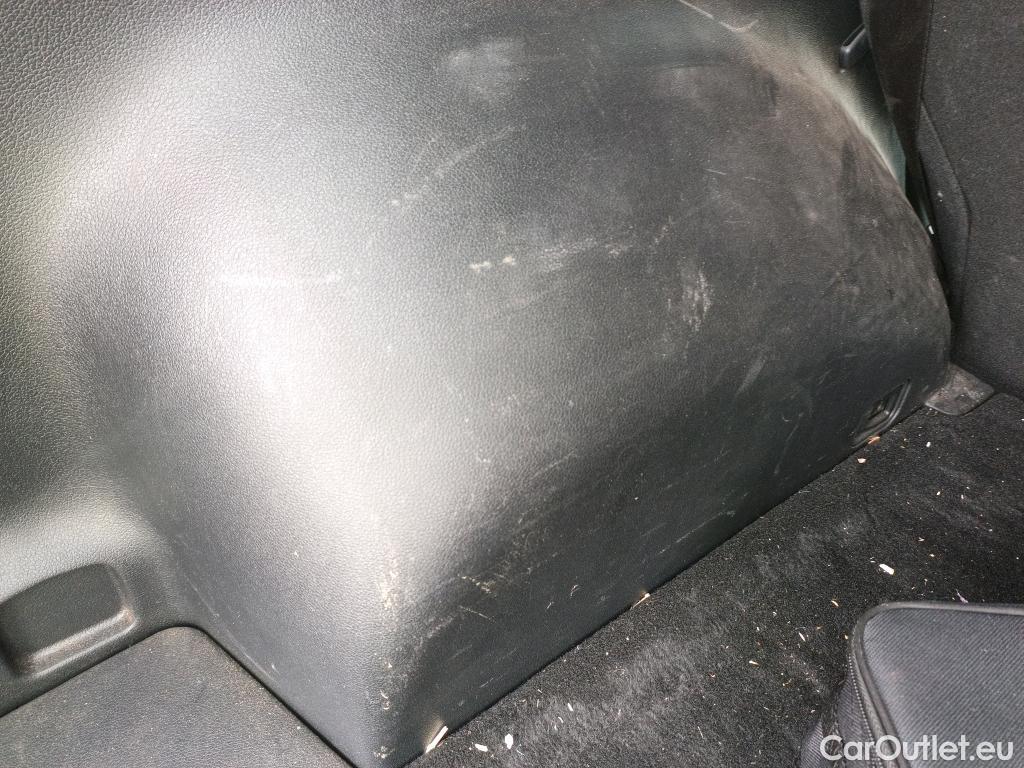  KIA  Sportage KIA  / 2018 / 5P / todoterreno 1.6 MHEV Concept 85kW (115CV) 4x2 #21