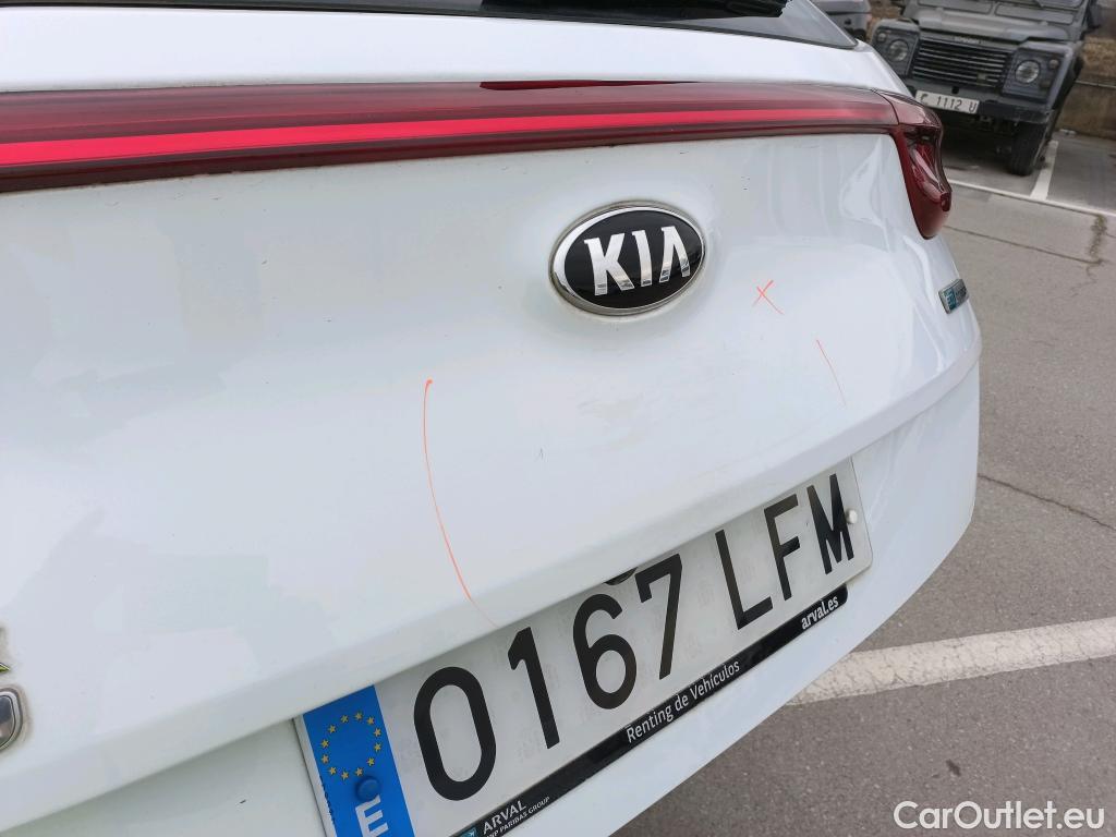  KIA  Sportage KIA  / 2018 / 5P / todoterreno 1.6 MHEV Concept 85kW (115CV) 4x2 #3