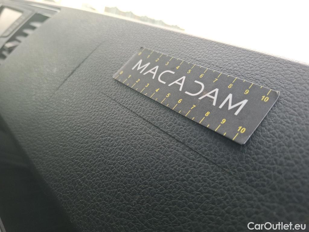  Volkswagen  Crafter  Fourgon Fourgon 35 mittlerer Radstand mit Hochdach FWD 2.0 140CV BVM6 #15