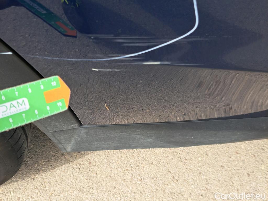  Bmw  X1 BMW  / 2022 / 5P / todoterreno sDrive18d #4