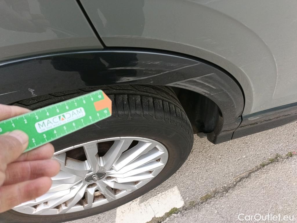  Audi  Q2 AUDI  / 2016 / 5P / todoterreno Design 30 TFSI 85kW (116CV) #16