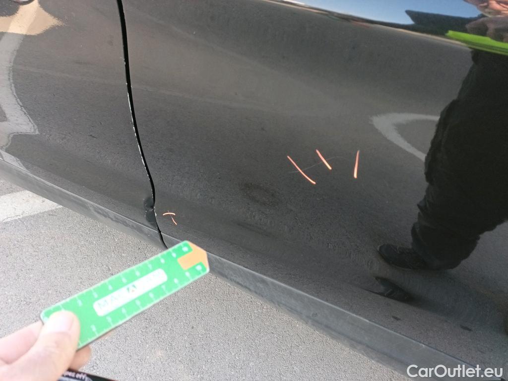  Nissan  Qashqai NISSAN  / 2017 / 5P / todoterreno DIG-T 103 kW (140 CV) E6D ACENTA #19